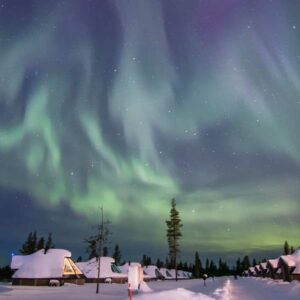Lapland northern lights above igloo camp